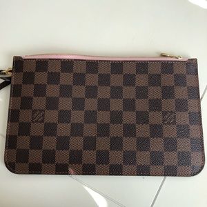 Louis Vuitton Neverfull Pouch/wristlet